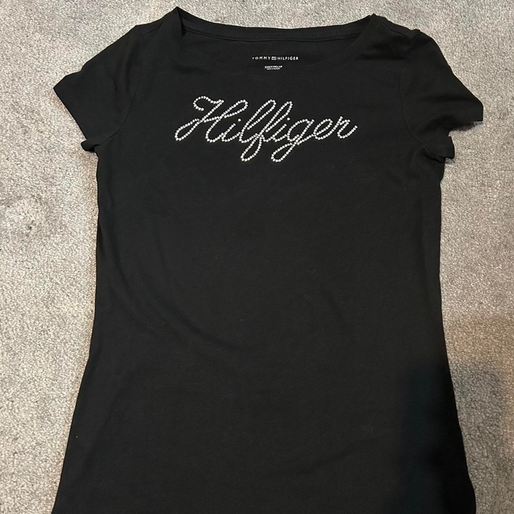 🖤Tommy Hilfiger Tshirt w/ Rhinestone Lettering